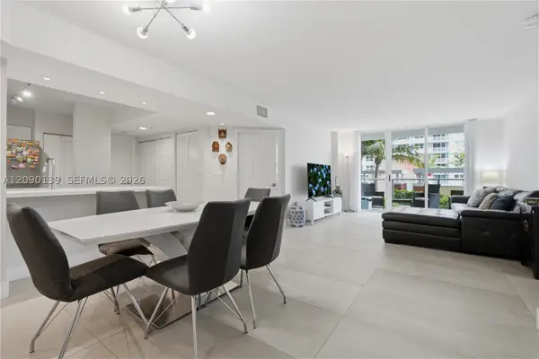 1155 Brickell Bay #704, Miami, FL 33131