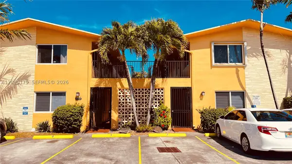 1733 Mayo #11, Hollywood, FL 33020