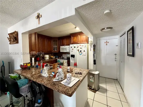 5201 NW 7th #104, Miami, FL 33126