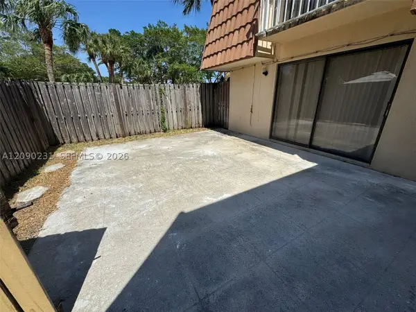 719 Mill Valley #719, West Palm Beach, FL 33409