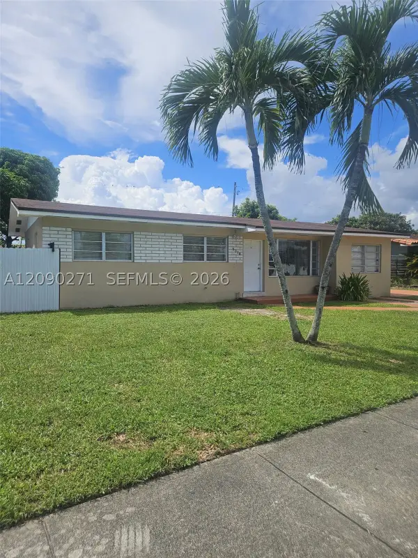 5318 W 4th, Hialeah, FL 33012
