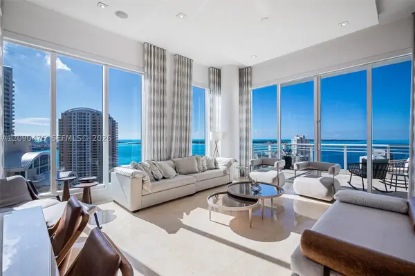 900 Brickell Key #2504, Miami, FL 33131