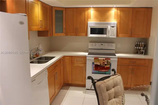 3980 Oaks Clubhouse #110, Pompano Beach, FL 33069