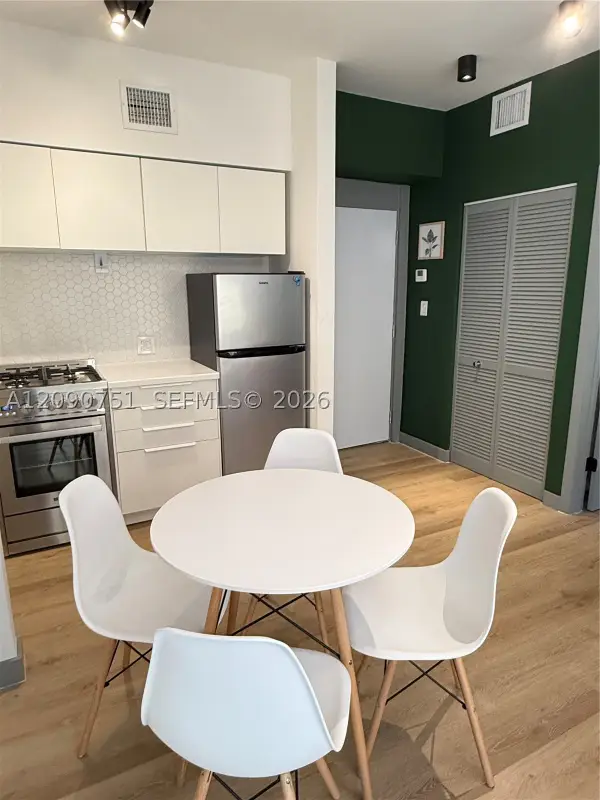 1320 Drexel #302, Miami Beach, FL 33139