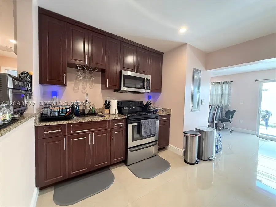 1878 NW 45th, Tamarac, FL 33309 - #2