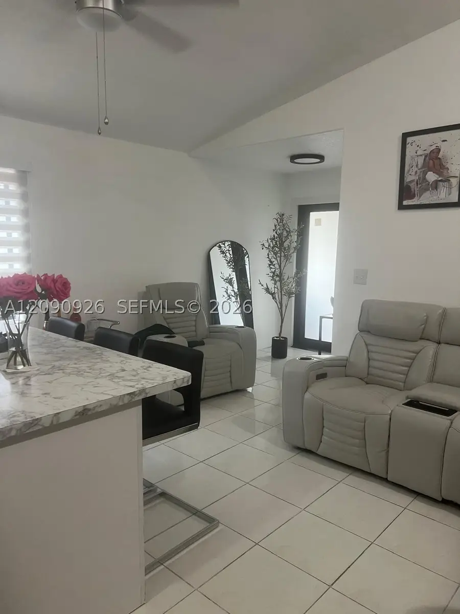 10071 NW 127, Hialeah Gardens, FL 33018 - #2
