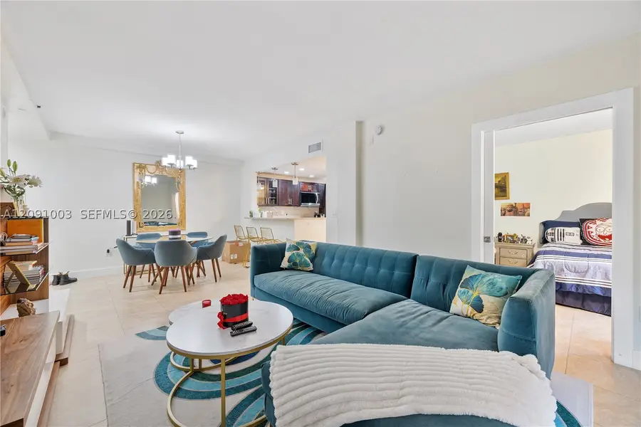 323 Navarre #101, Coral Gables, FL 33134 - #2