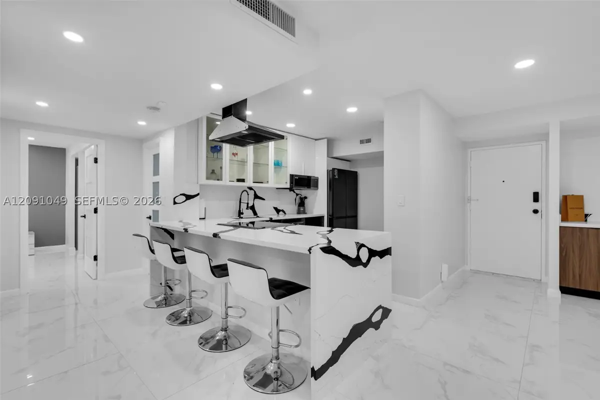 3800 Hillcrest #203, Hollywood, FL 33021 - #1