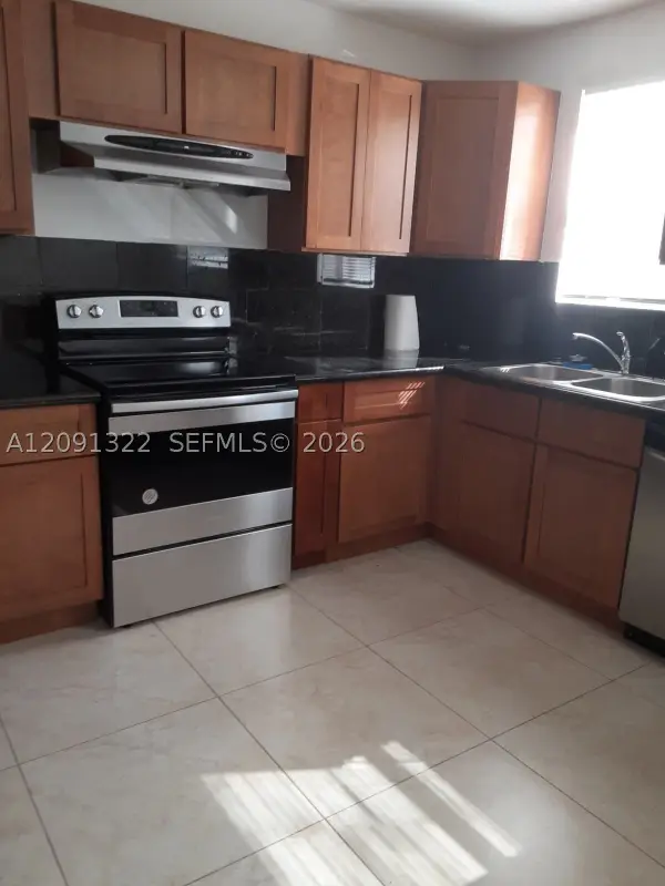 2200 Taylor #101, Hollywood, FL 33020