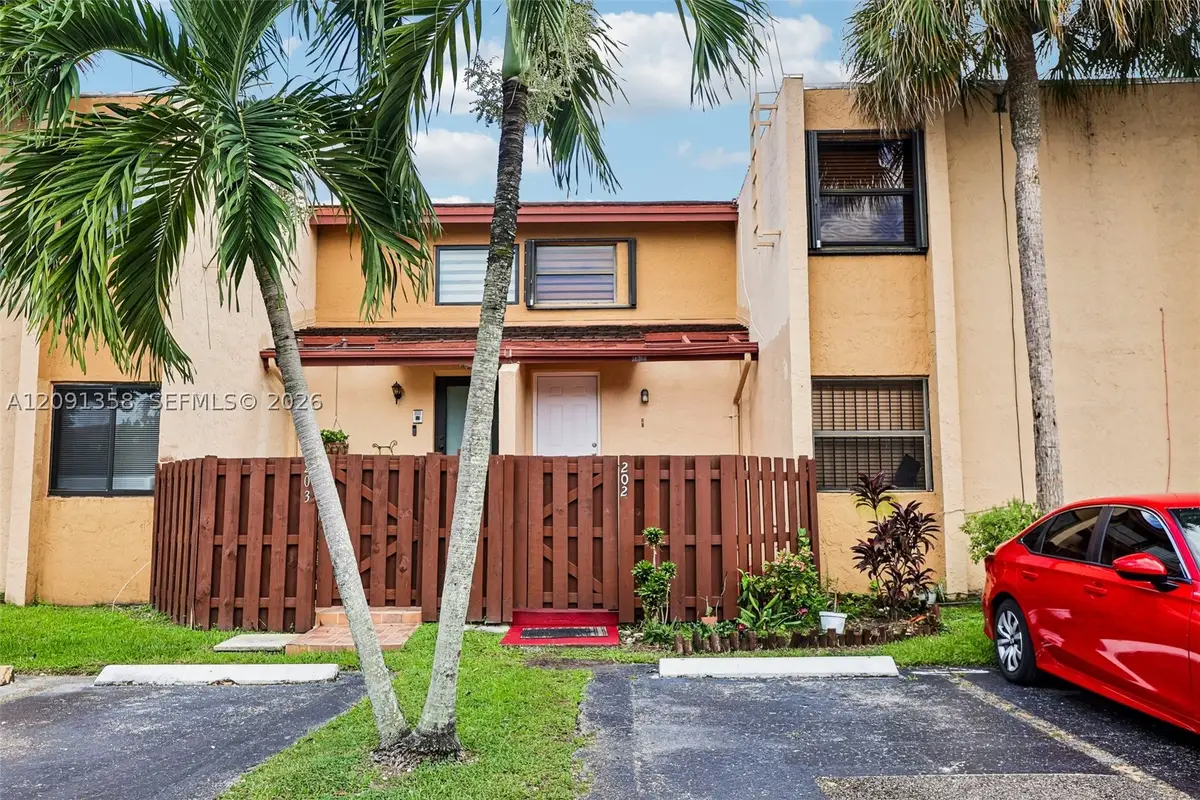 241 W Park #5-202, Miami, FL 33172 - #1
