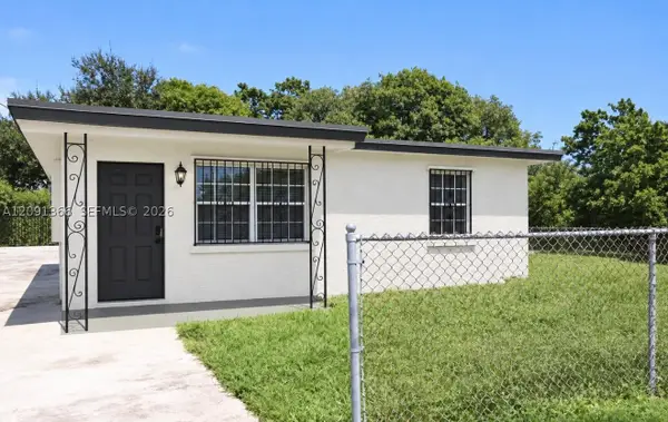 Address Withheld By Seller, Hallandale, FL 33009