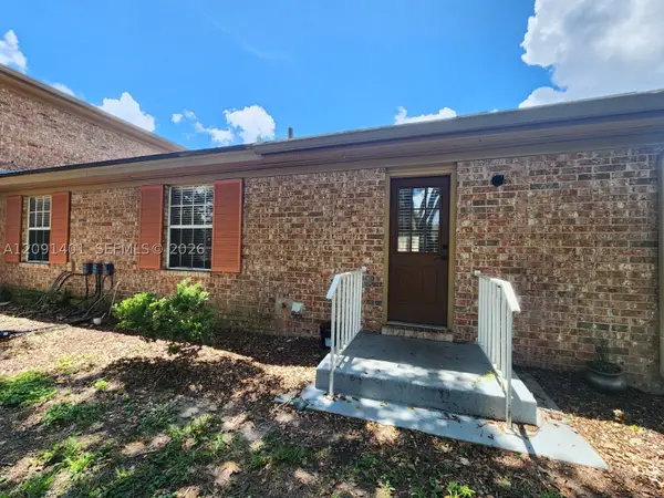 416 Banyon Tree #108, Other Fl City, FL 32751