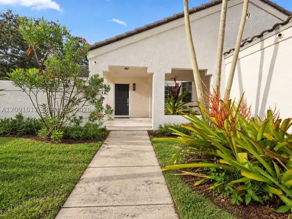 15221 SW 158th, Miami, FL 33187