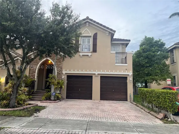 15257 SW 8th, Miami, FL 33194