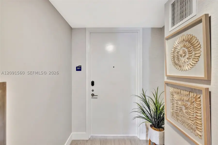 612 Bayshore #301, Fort Lauderdale, FL 33304 - #2