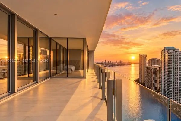 300 Biscayne Boulevard #3304C, Miami, FL 33131