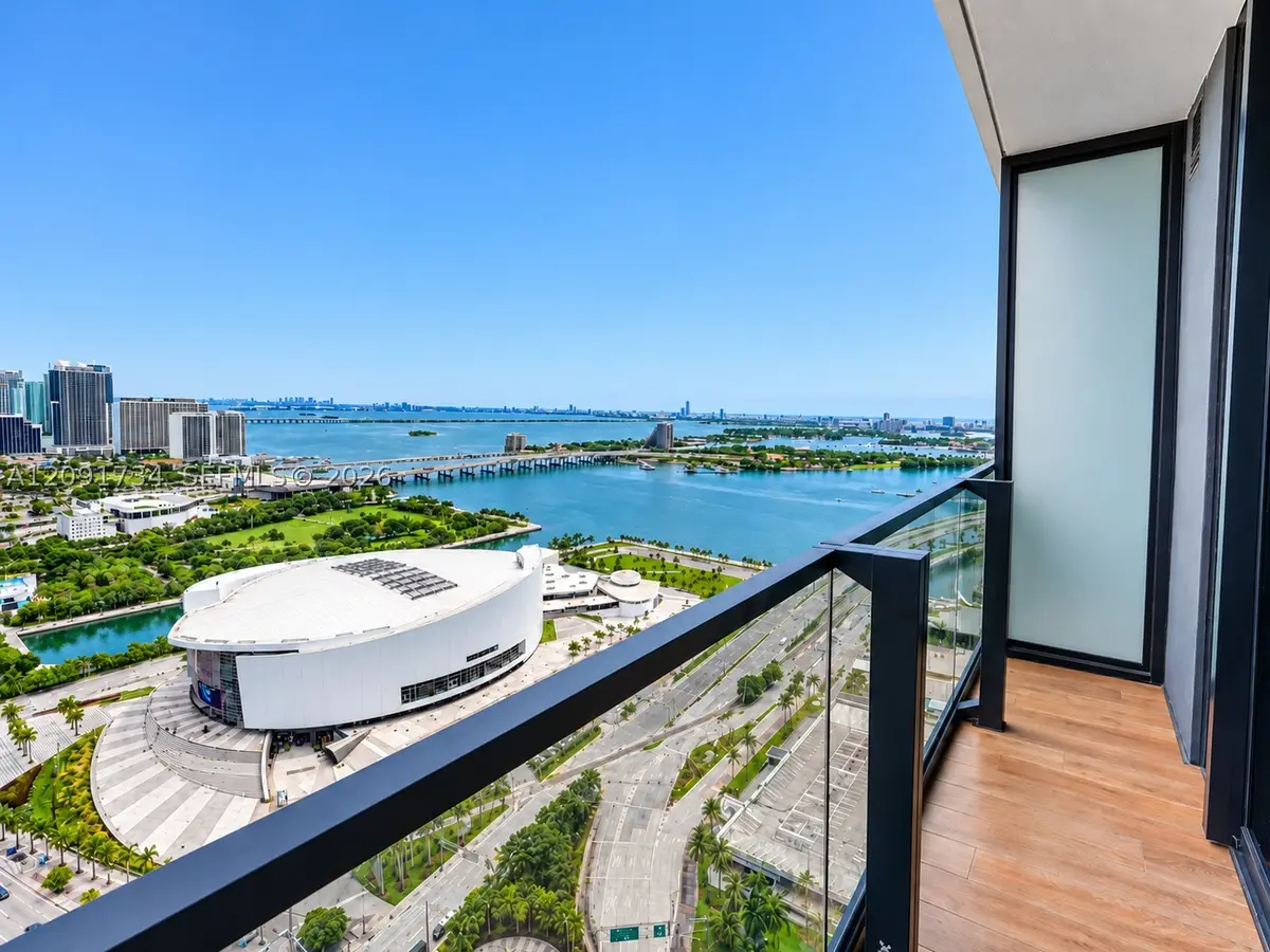 398 NE 5th #3805, Miami, FL 33132 - #1