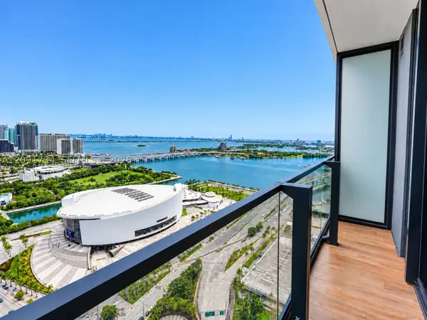 398 NE 5th #3805, Miami, FL 33132