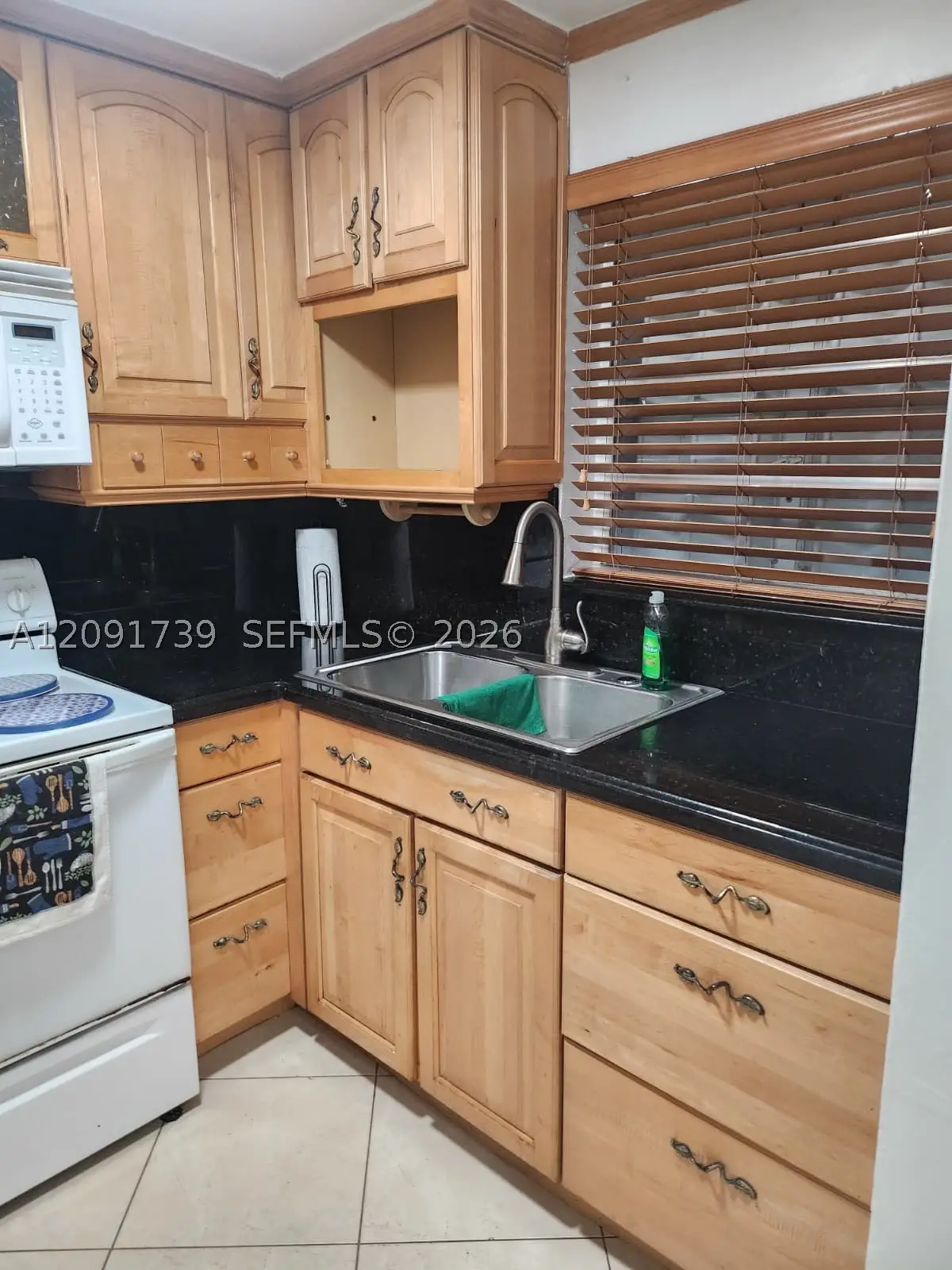 1725 W 60th #F202, Hialeah, FL 33012 - #1