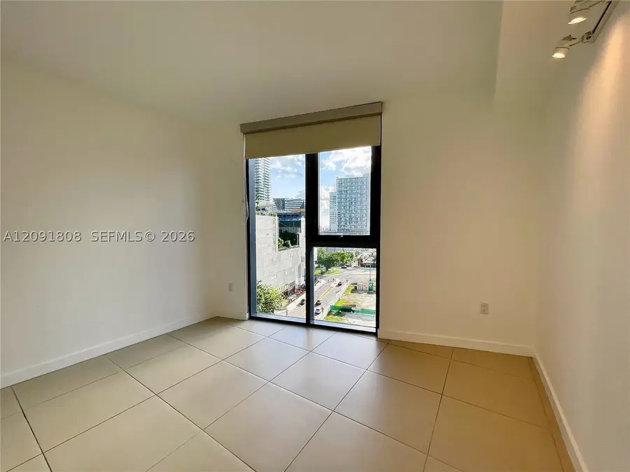 31 SE 6th #1101, Miami, FL 33131 - #3