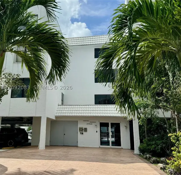 3702 NE 171st #6, North Miami Beach, FL 33160
