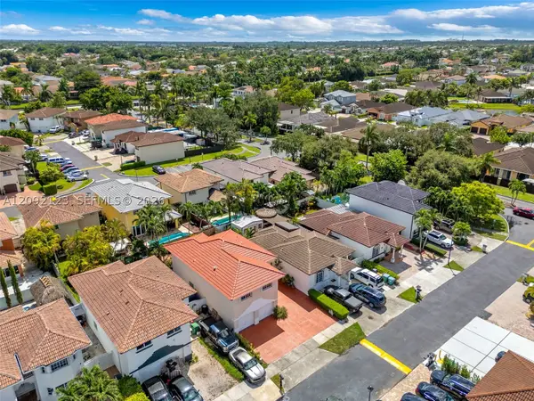 Address Withheld By Seller, Miami, FL 33185