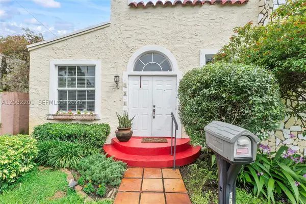 1517 Adams, Hollywood, FL 33020