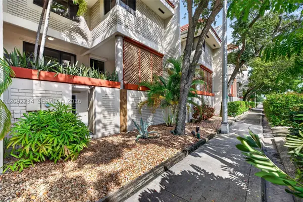 1401 NE 9th #50, Fort Lauderdale, FL 33304