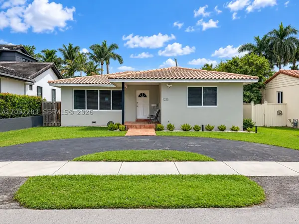 1235 Pierce, Hollywood, FL 33019