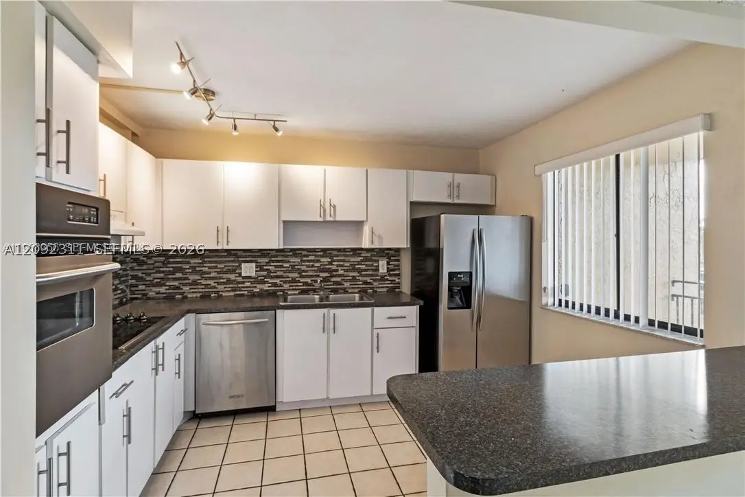 321 Lakeview #204, Weston, FL 33326 - #1
