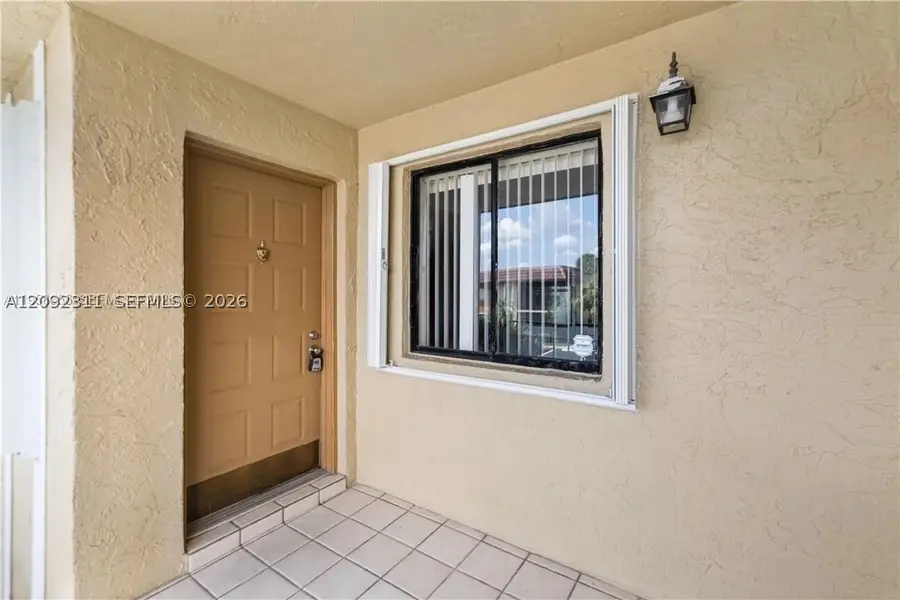 321 Lakeview #204, Weston, FL 33326 - #2