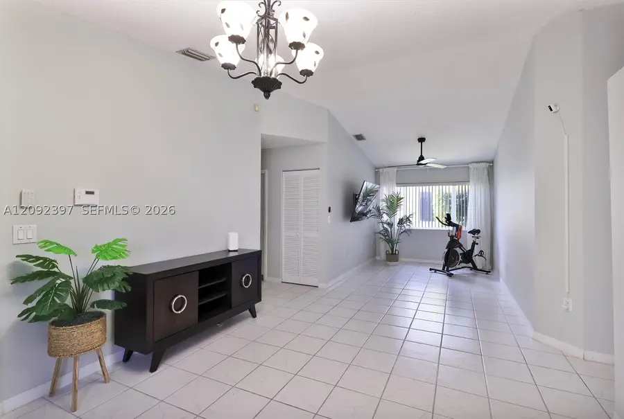 127 Danielle, Weston, FL 33326 - #3