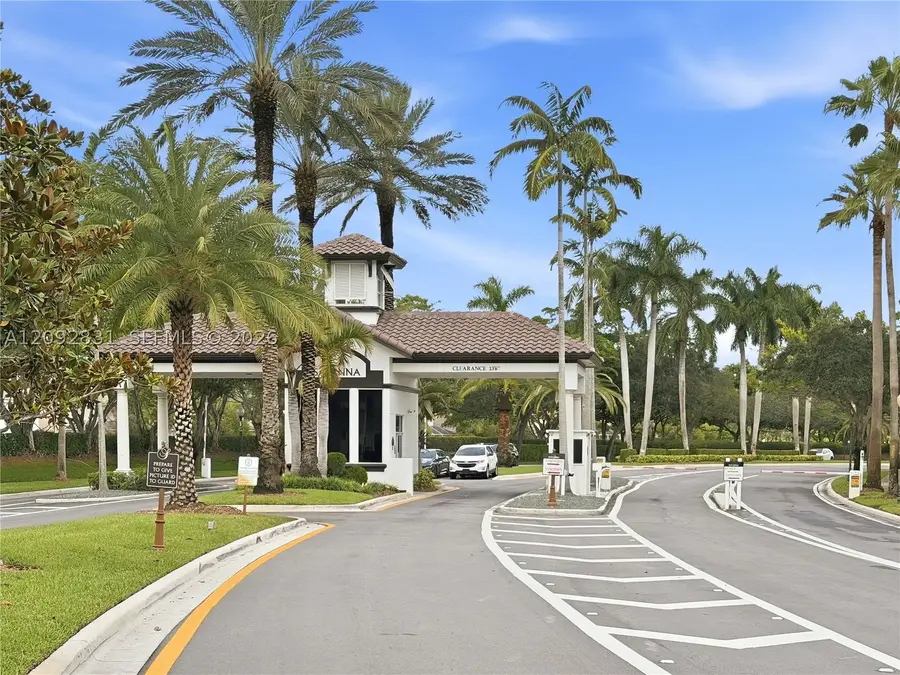 1612 Blue Jay, Weston, FL 33327 - #2