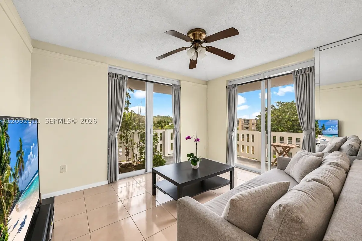 919 Hillcrest #401, Hollywood, FL 33021 - #1