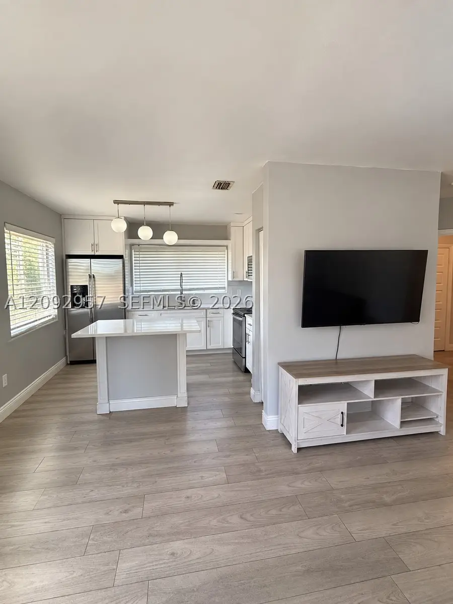 2315 NW 35th, Miami, FL 33142 - #3