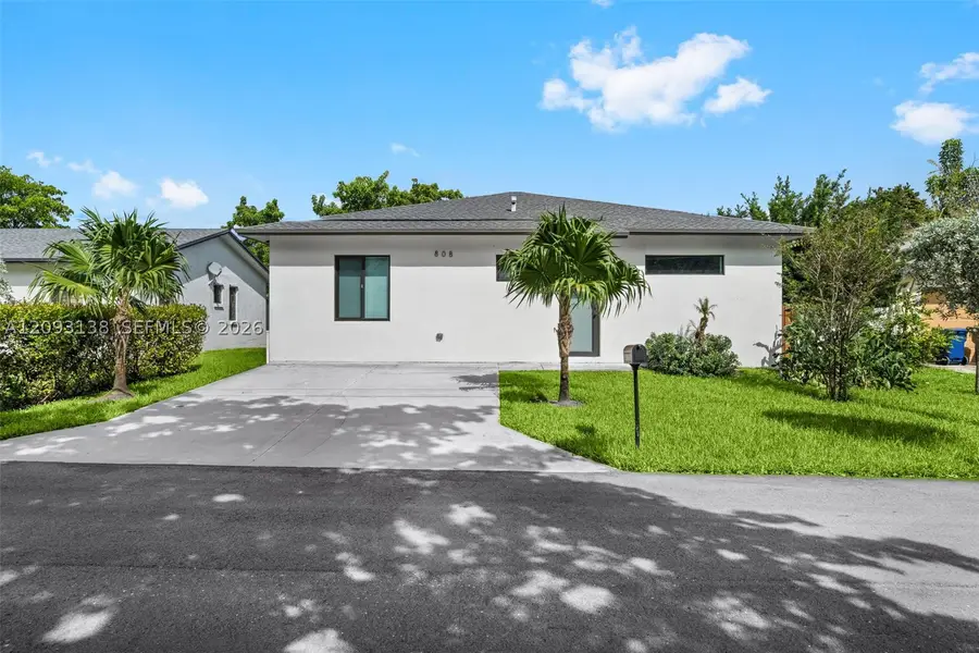 808 NW 5th, Hallandale, FL 33009 - #2