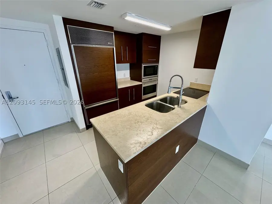 485 Brickell #1809, Miami, FL 33131 - #3