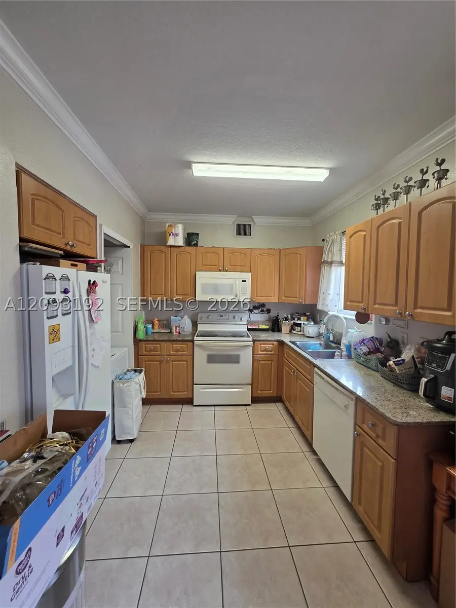 7251 NW 174th #102, Hialeah, FL 33015 - #3