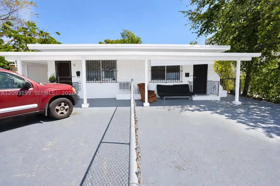 2135 NW 1st, Miami, FL 33125 - #2