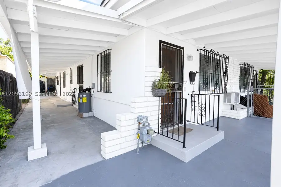 2135 NW 1st, Miami, FL 33125 - #3