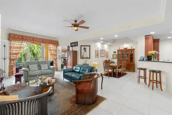 16101 Emerald Estates #448, Weston, FL 33331
