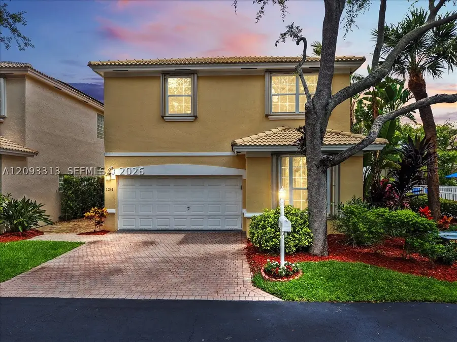 1241 Grant, Hollywood, FL 33019 - #2