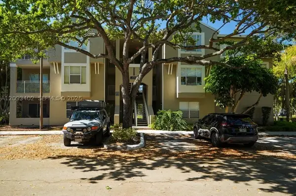 1745 Palm Cove #3-108, Delray Beach, FL 33445