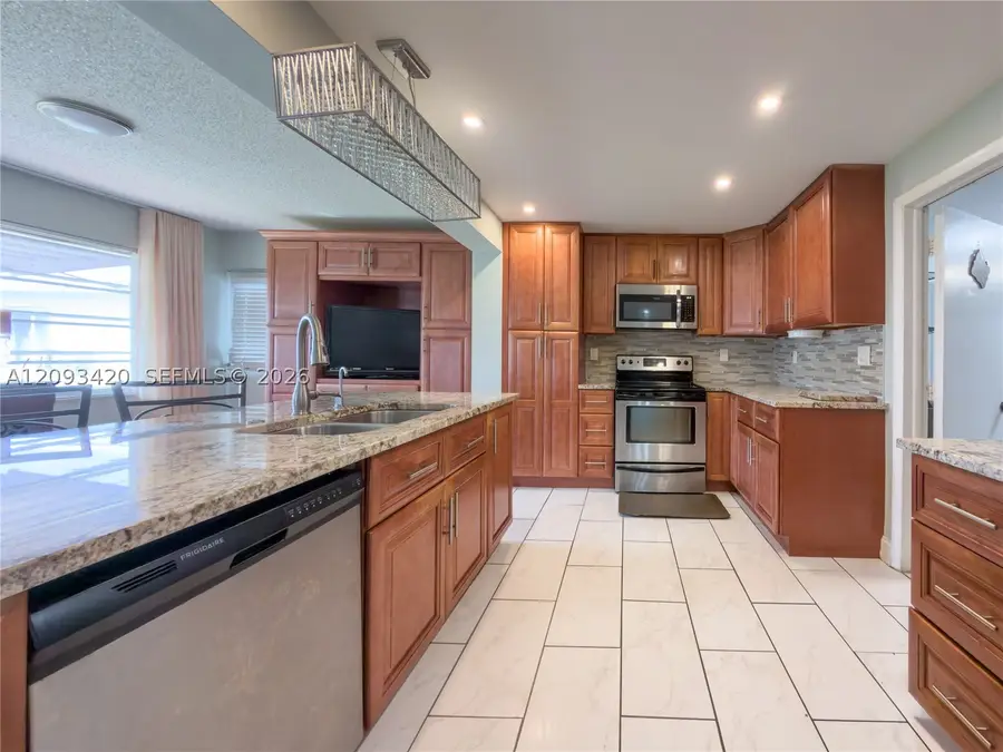 310 NW 25th, Pompano Beach, FL 33064 - #3