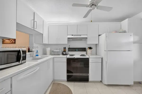 3774 Inverrary #309P, Lauderhill, FL 33319