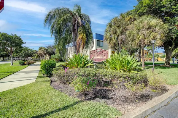 165 Lakeview #201, Weston, FL 33326
