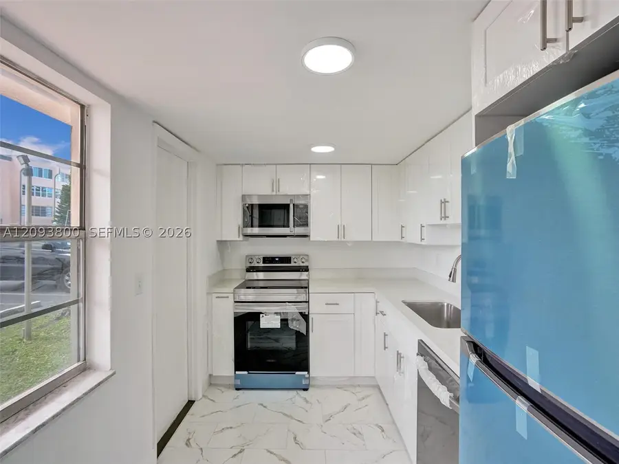 4191 NW 41st #117, Lauderdale Lakes, FL 33319 - #3
