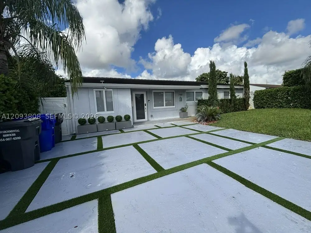 7181 Sheridan, Hollywood, FL 33024 - #1