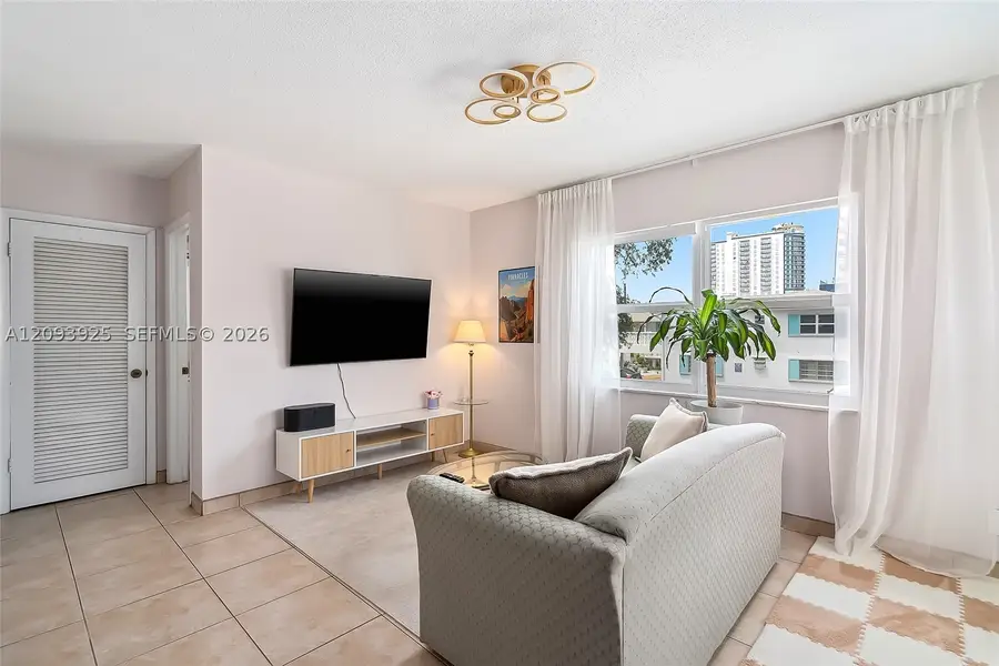 1824 Monroe #10, Hollywood, FL 33020 - #2