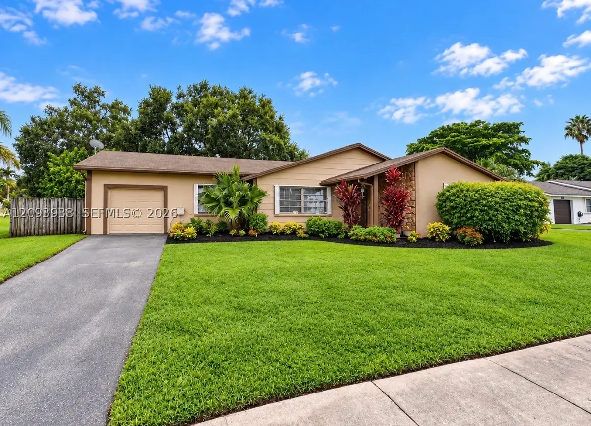 908 Cardinal, Homestead, FL 33035 - #1